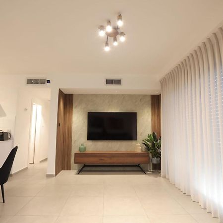 Luxury Queen Royal Park Eilat Buitenkant foto