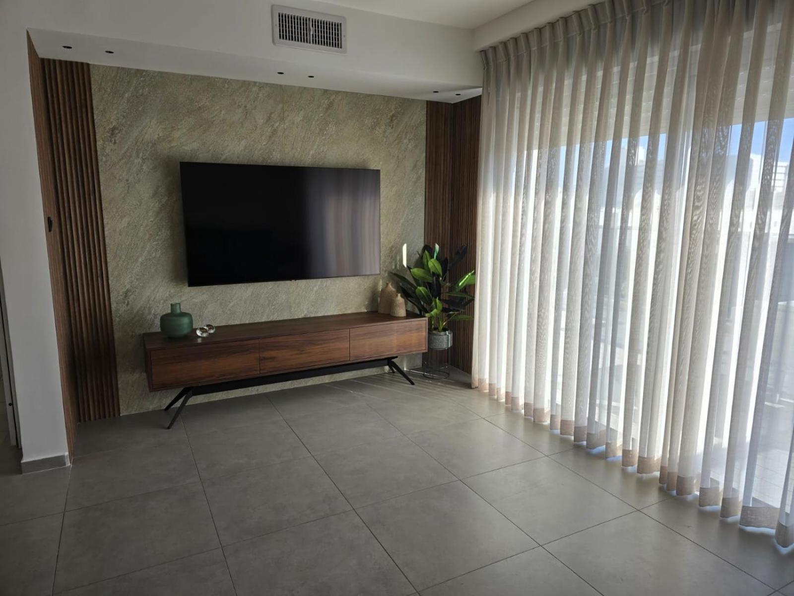 Luxury Queen Royal Park Eilat Buitenkant foto